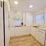 Beachfront Dream: Prime Location With Sea Views Apartment