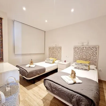 Apartment Beachfront Dream: Prime Location With Sea Views