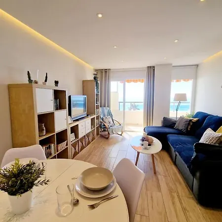 Beachfront Dream: Prime Location With Sea Views * Fuengirola
