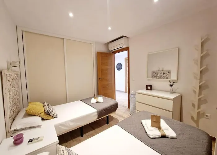 Apartment Beachfront Dream: Prime Location With Sea Views