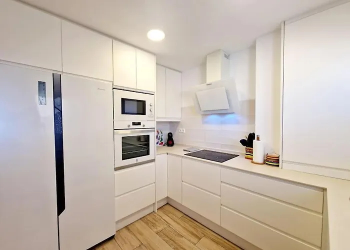 Apartment Beachfront Dream: Prime Location With Sea Views