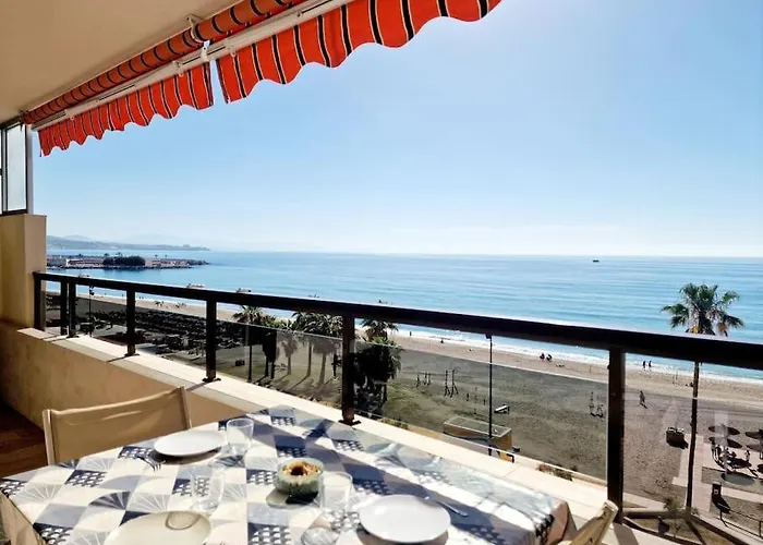 Appartement Beachfront Dream: Prime Location With Sea Views