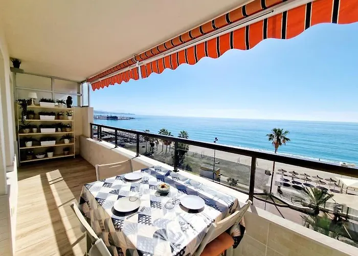 Beachfront Dream: Prime Location With Sea Views Appartement Fuengirola