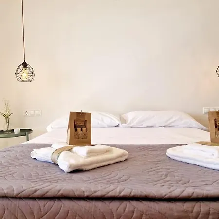 Апартаменты Beachfront Dream: Prime Location With Sea Views Фуэнхирола